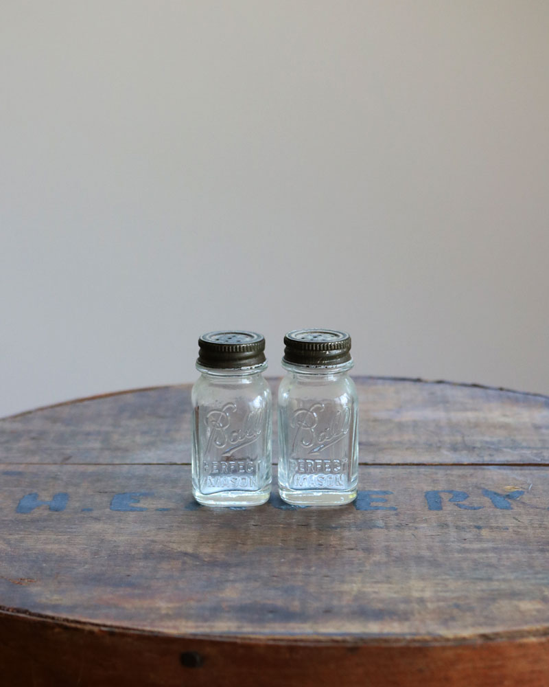 c.1930s “Ball” Salt & Pepper Shakers｜1930年代頃 “Ball” ソルト