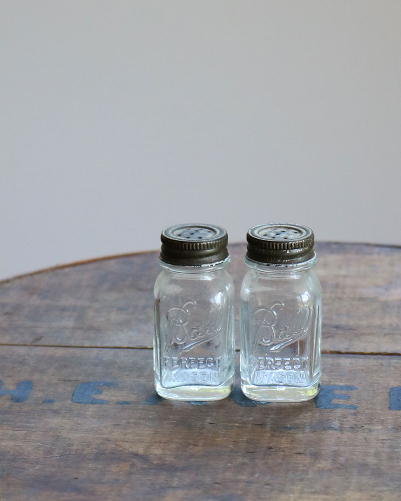 c.1930s “Ball” Salt & Pepper Shakers｜1930年代頃 “Ball” ソルト