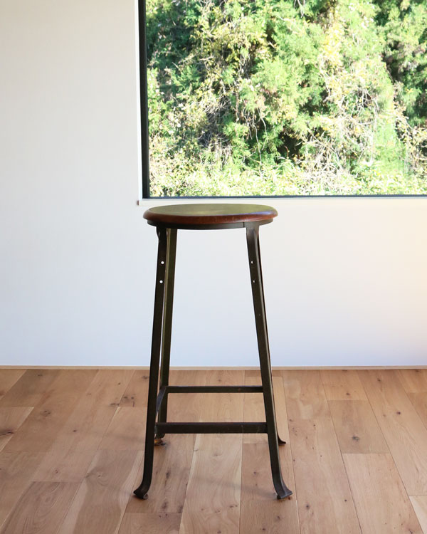 Metal Hi Stool�å᥿�� �ϥ����ġ���