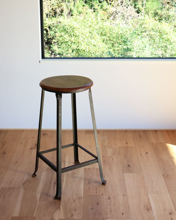 Metal Hi Stool�å᥿�� �ϥ����ġ���