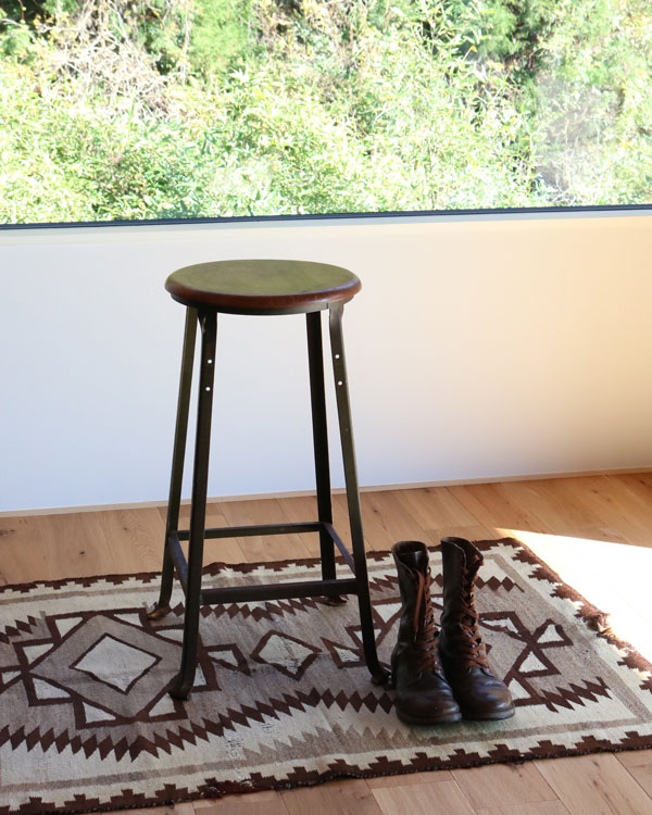 Metal Hi Stool�å᥿�� �ϥ����ġ���