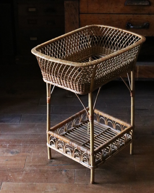 Rattan Stand Basket�å饿��æ�ᤫ��������ɥ����� STB-21