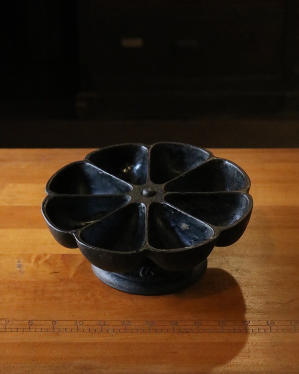 Cast Iron Nail Cup｜ネイルカップ A