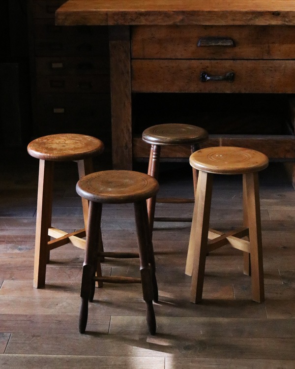 Wooden Round Stool｜木製ラウンドスツール RS-22