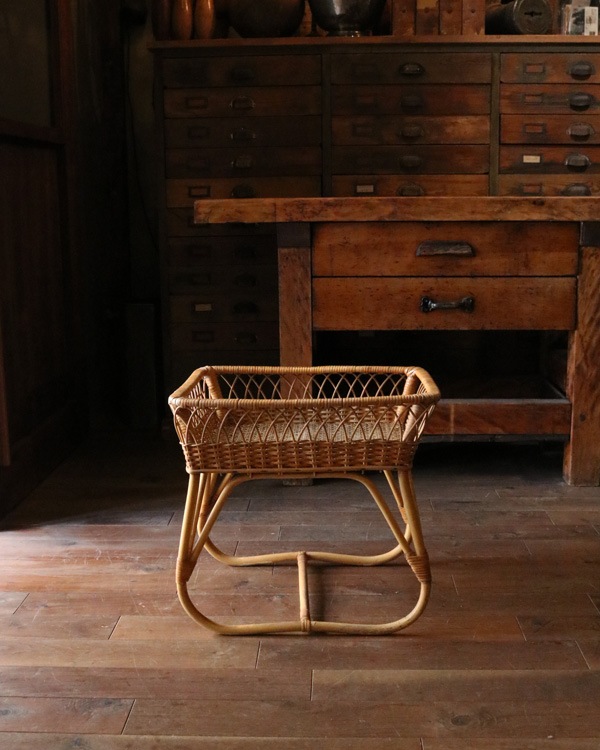 Rattan Stand Basket�å饿�� æ�ᤫ��������ɥ����� STB-24