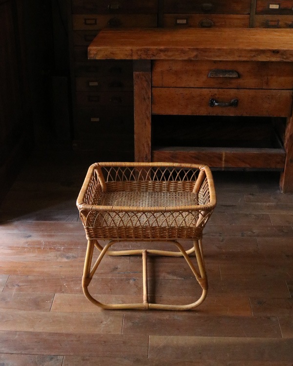 Rattan Stand Basket�å饿�� æ�ᤫ��������ɥ����� STB-24