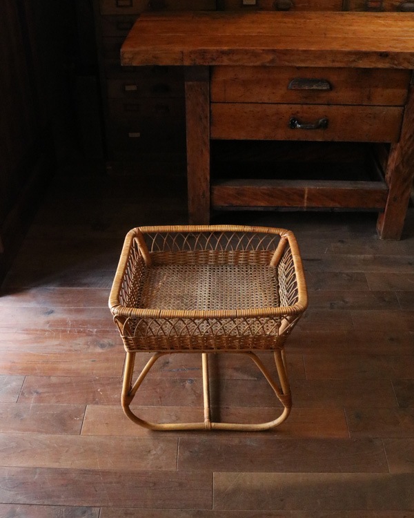 Rattan Stand Basket�å饿�� æ�ᤫ��������ɥ����� STB-24