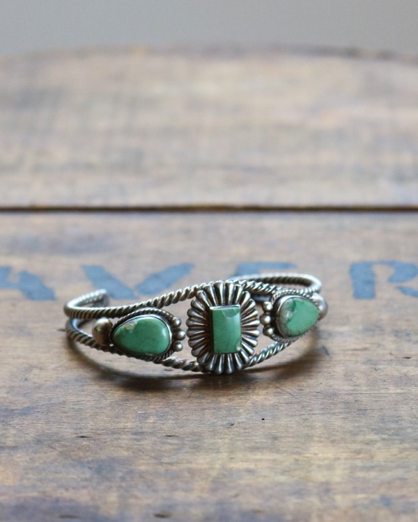 Native American Starling Silver turquoise Bangle A｜ネイティブ