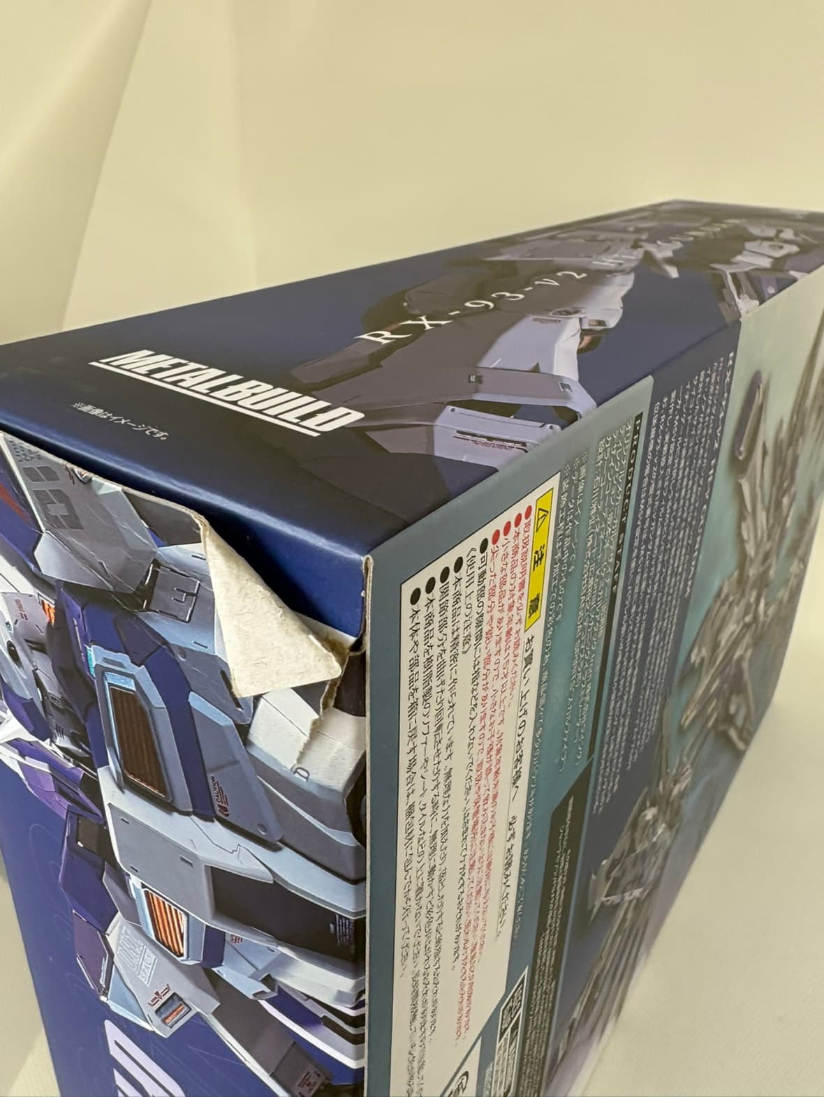 中古】【未開封】【パッケージ傷み有】METAL BUILD Hi-νガンダム