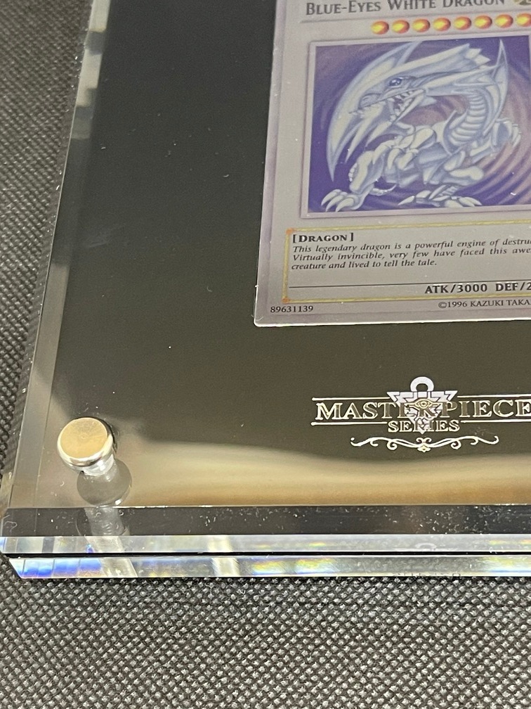 プラチナ『青眼の白龍(英語版/Platinum Blue-Eyes White Dragon