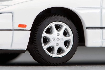 トミカリミテッドヴィンテージ ネオ 1/64 LV-N235b 日産180SX TYPE-II