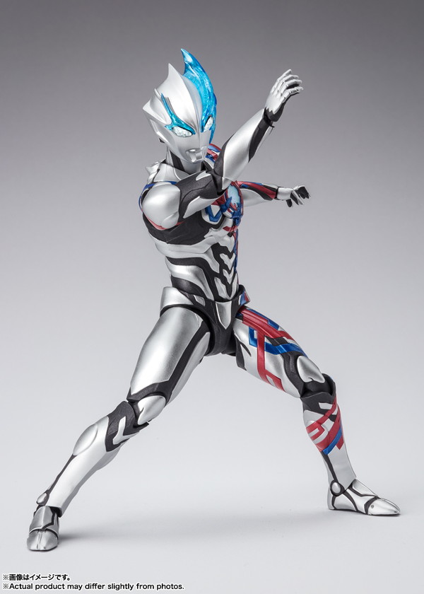 再販】【新品未開封】S.H.フィギュアーツ ウルトラマンブレーザー