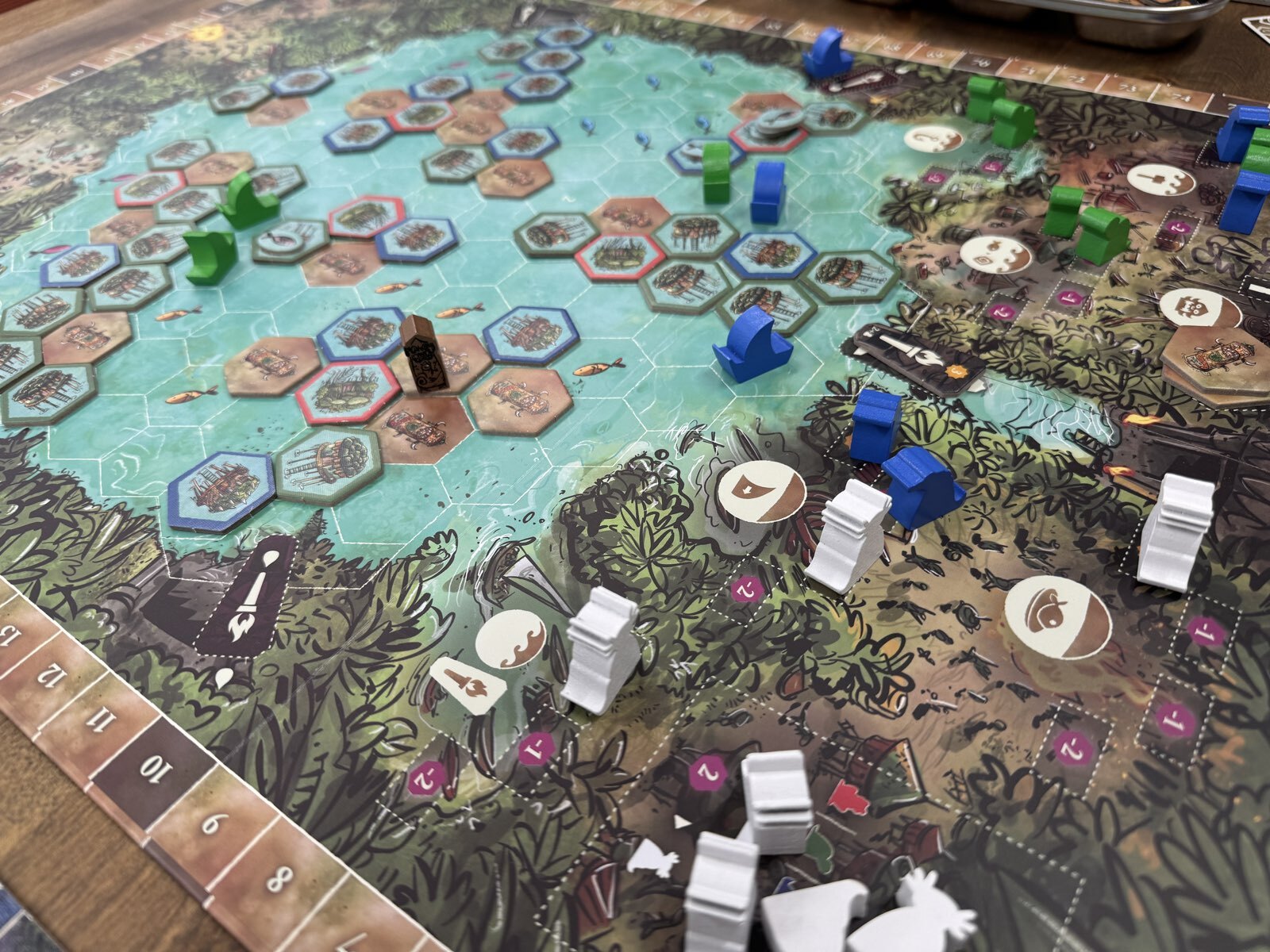 2_000000037380.jpg?1766646155