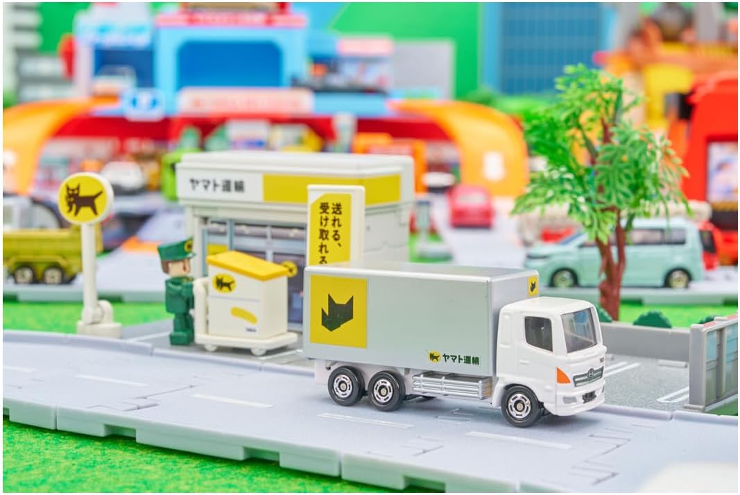 トミカタウン ヤマト運輸営業所 (トミカ、配達員、小物付き) |ジャンル