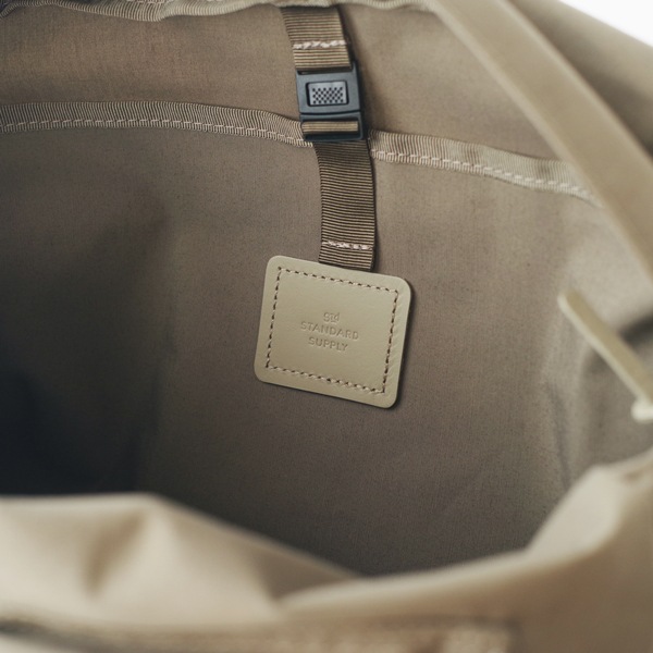 STANDARD SUPPLY 別注 A4 SHOULDER GREIGE EDITION | B・B・B