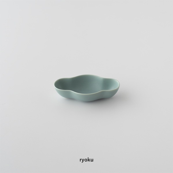 yumiko iihoshi porcelain pattern D 12 | B・B・B POTTERS ONLINE