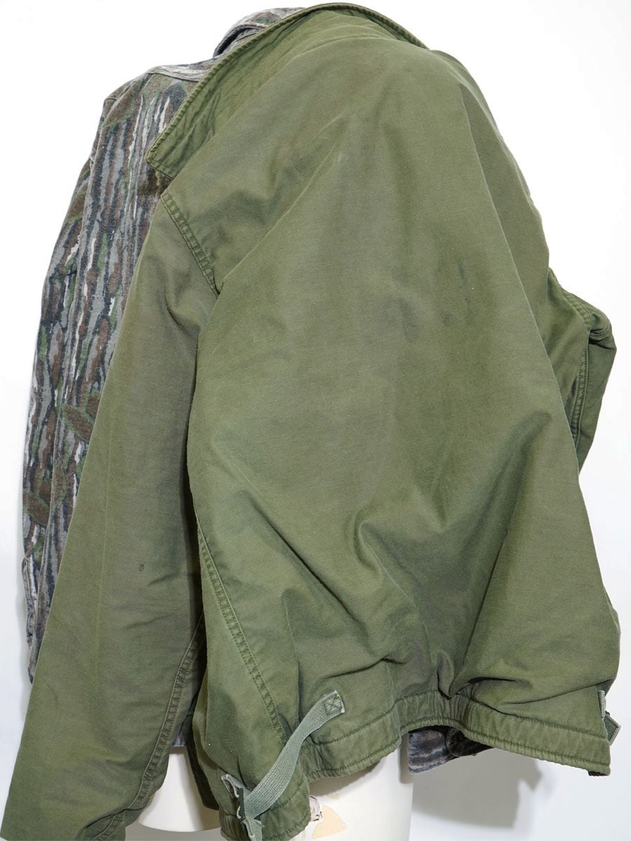 '80 U.S.NAVY A-2 DECK JAKCET WITH STENCIL (SIZE. MEDIUM)