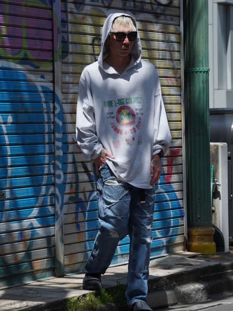 90'S CROSS COLOURS LONG SLEEVE HOODED T SHIRT GREY (SIZE.ONE SIZE FITS ALL) MADE IN USA