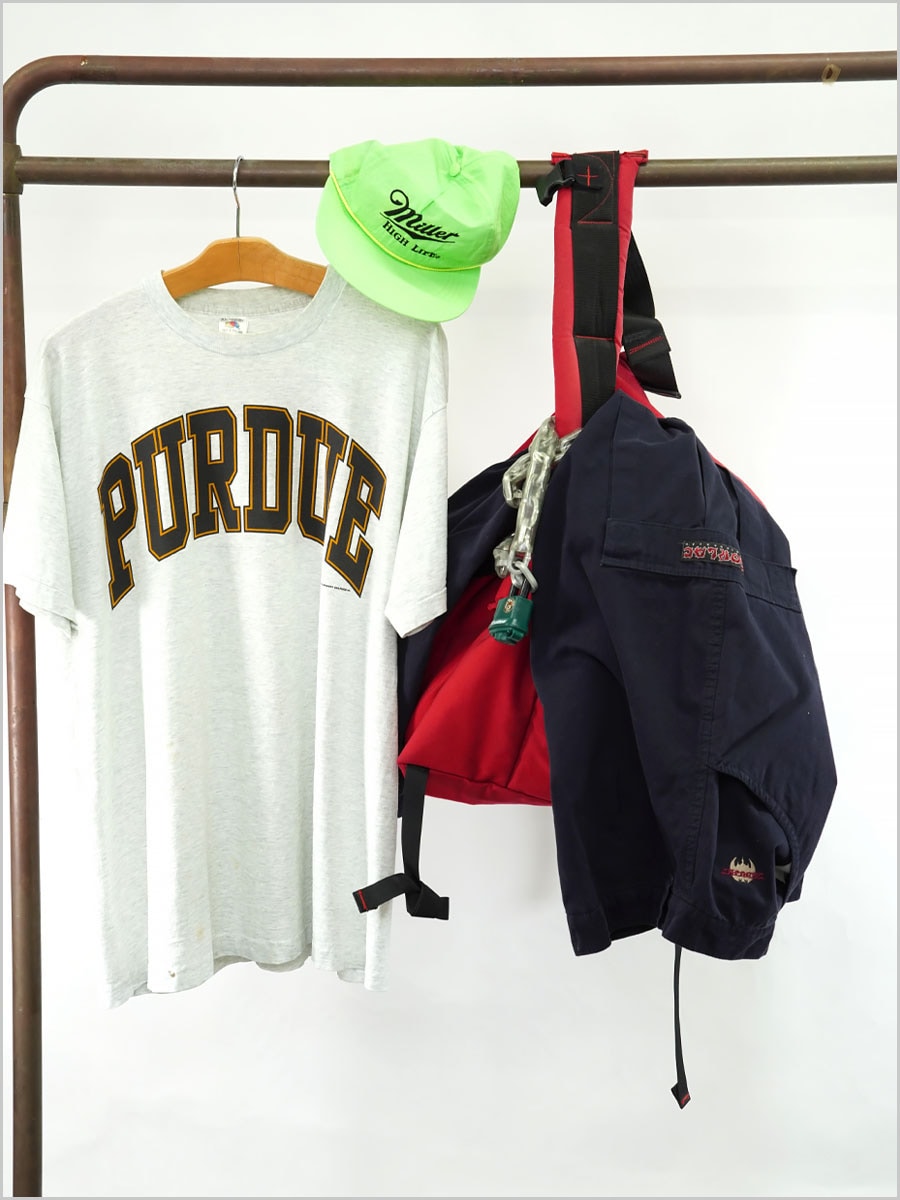 90'S FRUIT OF THE LOOM ''PURDUE'' T SHIRT (SIZE. X LARGE)