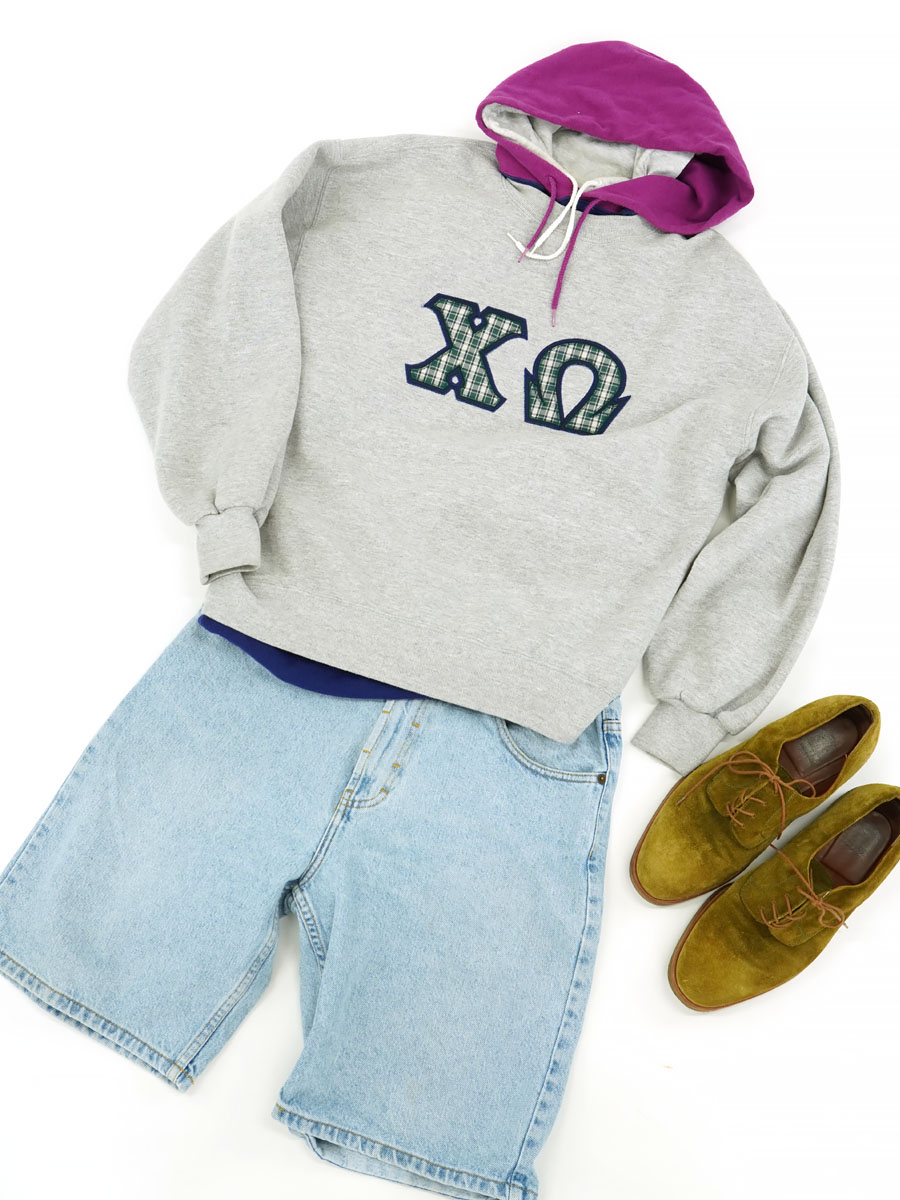 90'S RUSSELL ATHLETIC FRONT V ''χΩ'' LOGO PATCH SWEAT SHIRT (SIZE. LARGE) MADE IN USA