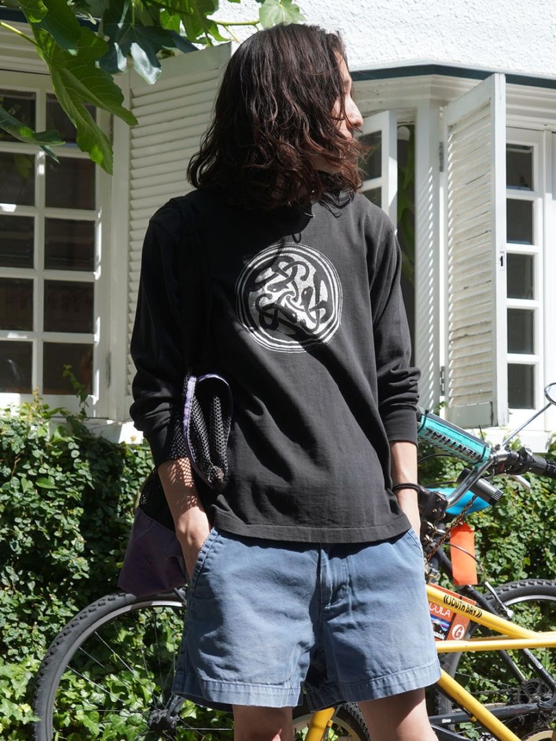 90'S FRUIT OF THE LOOM PRINT LONG SLEEVE T SHIRT BLACK (SIZE.LARGE) MADE IN USA