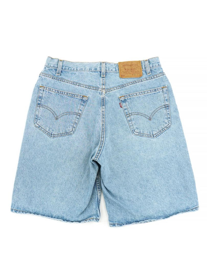 90'S LEVI'S 550 RELAXED FIT DENIM SHORTS (SIZE. W34 L00) MADE IN USA