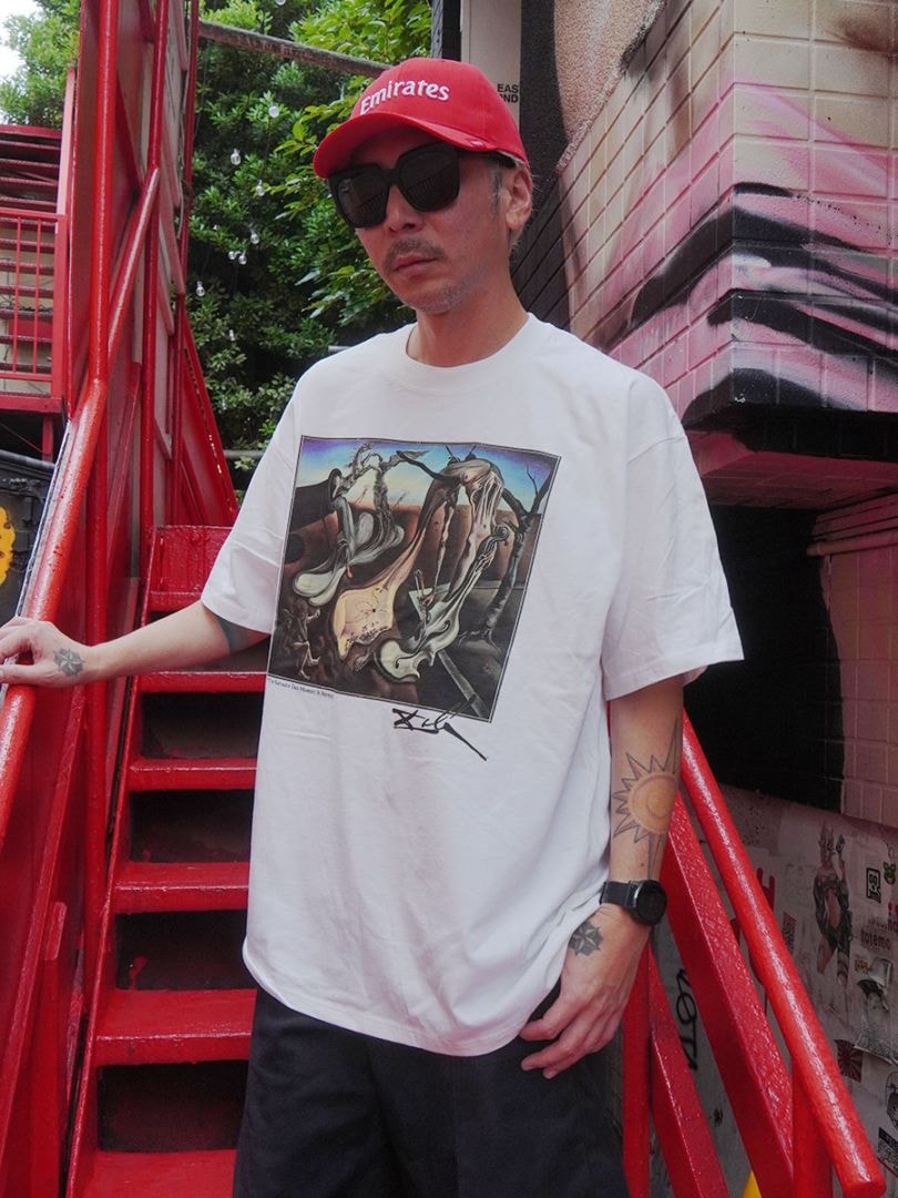 90'S JERZEES SALVADOR DALI ''DADDY LONGLEGS OF THE EVENING-HOPE!'' T SHIRT WHITE NOS