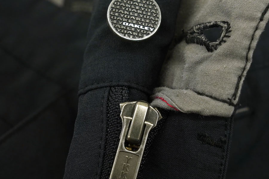 OAKLEY 刺繍ロゴ スパンデックスショーツ 表記(32)