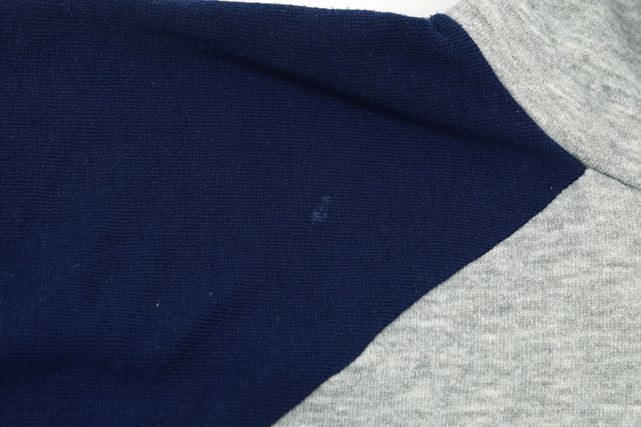 80'S DISNEY CASUALS ''MICKEY'' 2 TONE HOODED SWEAT SHIRT (SIZE.MEDIUM)