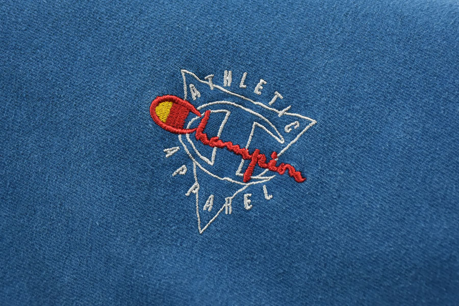 90's 刺繍タグ チャンピオンRWパーカ ロゴ刺繍 スモークブルー 表記(XL) USA製