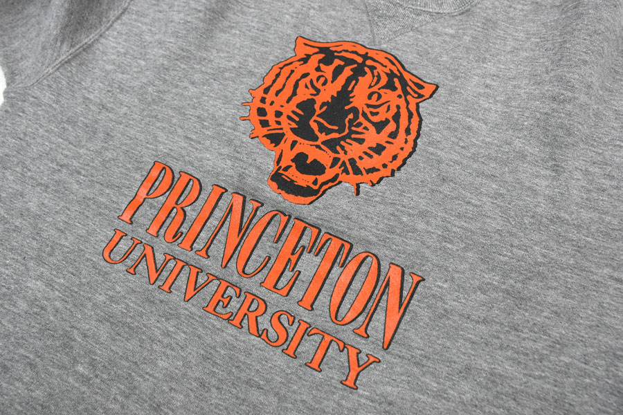 90's RUSSELL ATHLETIC ''PRINCETON UNIVERSITY'' 前V 3段プリントスウェット 表記(XL) USA製