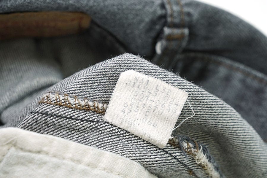 90's LEVI'S 501 先染めブラック デニムパンツ 実寸(W30.5 L30位) USA製