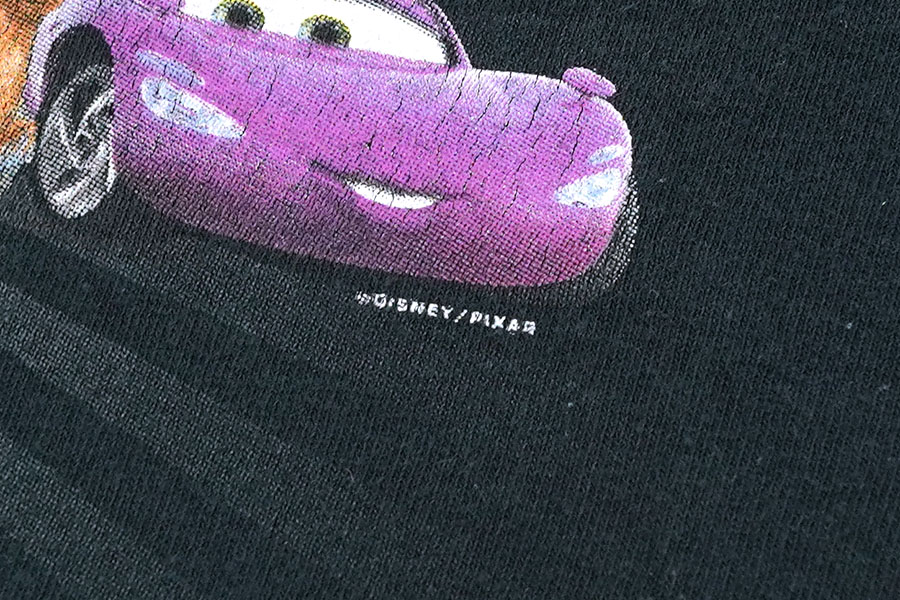 00's GILDAN ''カーズ2'' 両袖プリント入り Tシャツ ブラック 表記(L)