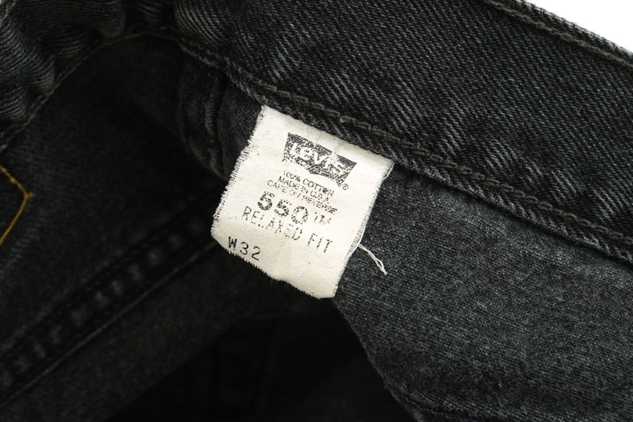 90'S LEVI'S 550 BLACK DENIM SHORTS (SIZE.W32 L00) MADE IN USA