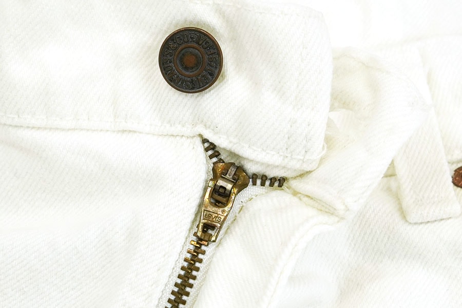 90'S LEVI'S 550 WHITE DENIM SHORTS (SIZE.W34 L00) MADE IN USA