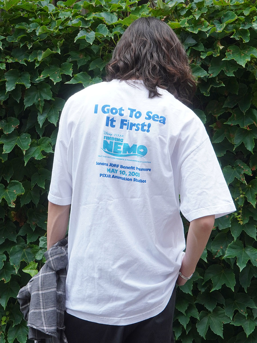 00'S AAA FINDING NEMO ''I GOT TO SEA TI FIRTST!'' T SHIRT WHITE (SIZE.X LARGE)