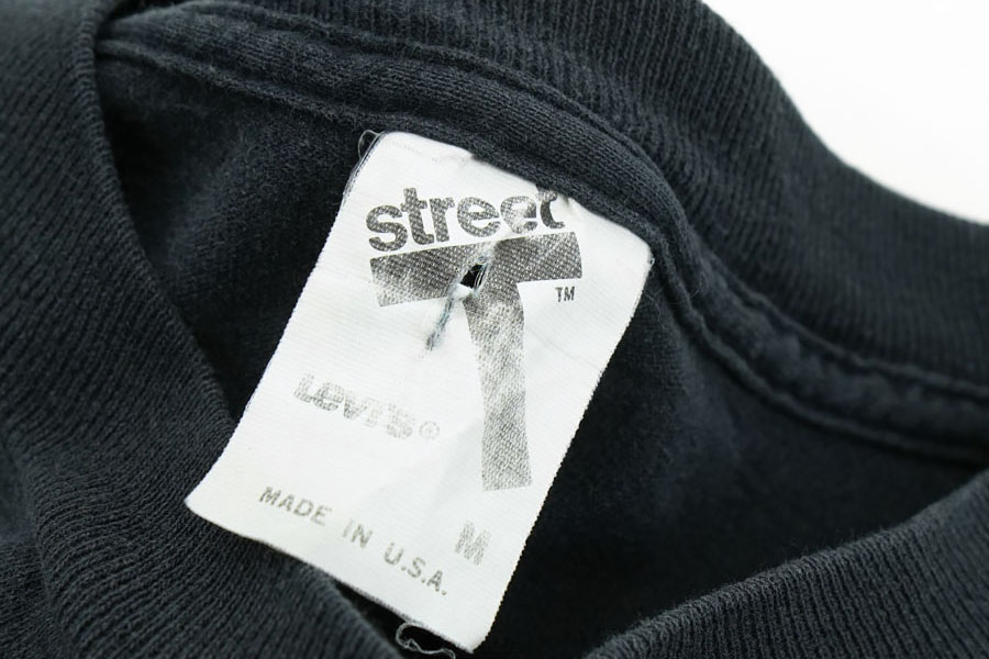 90'S LEVI'S STREET-T ''LEVI'S CLASSIC'' BOTH PRINT T SHIRT (SIZE. MEDIUM) MADE IN USA