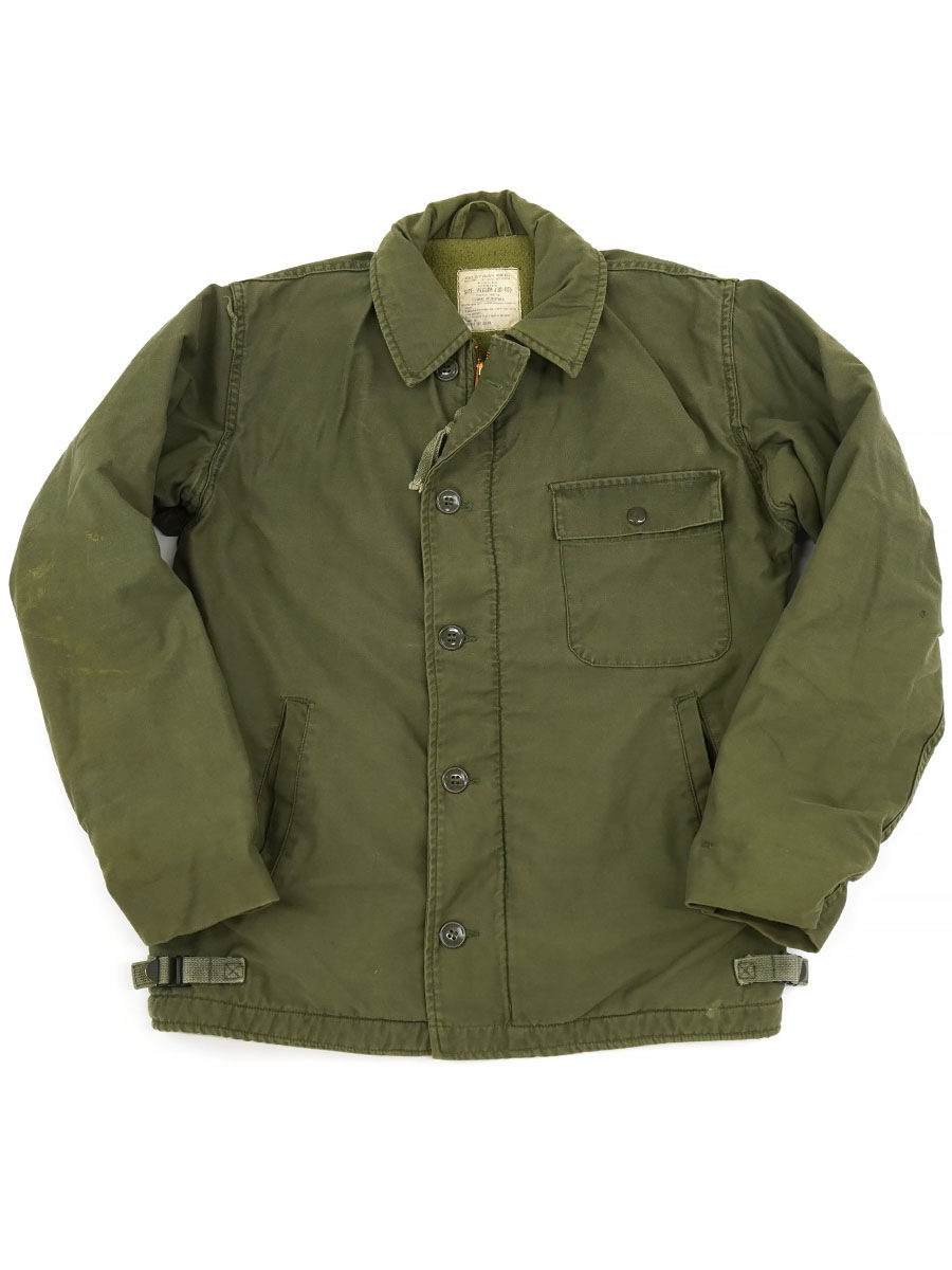 '80 U.S.NAVY A-2 DECK JAKCET WITH STENCIL (SIZE. MEDIUM)