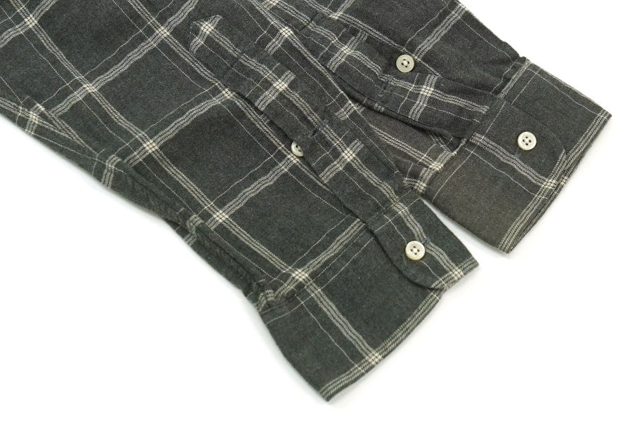 RALPH LAUREN BLAKE 100% COTTON LONG SLEEVE PLAID B.D. SHIRT (SIZE. LARGE)