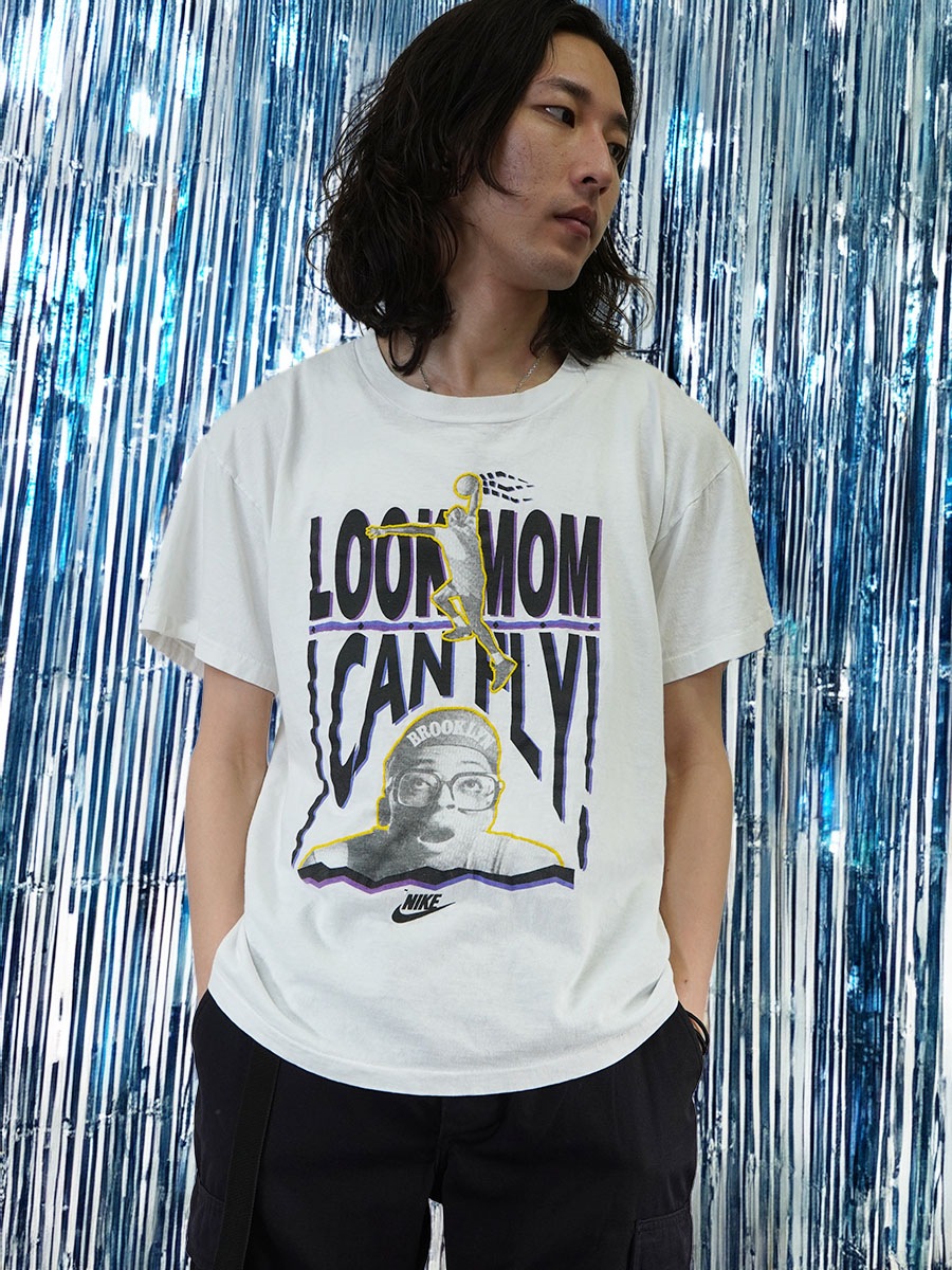 90'S NIKE SHE'S GOTTA HAVE IT ''LOOK MOMI CAN FLY!'' T SHIRT WHITE (SIZE.MEDIUM) MADE IN USA