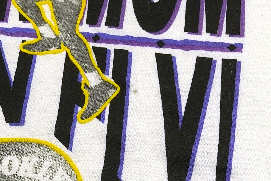 90'S NIKE SHE'S GOTTA HAVE IT ''LOOK MOMI CAN FLY!'' T SHIRT WHITE (SIZE.MEDIUM) MADE IN USA