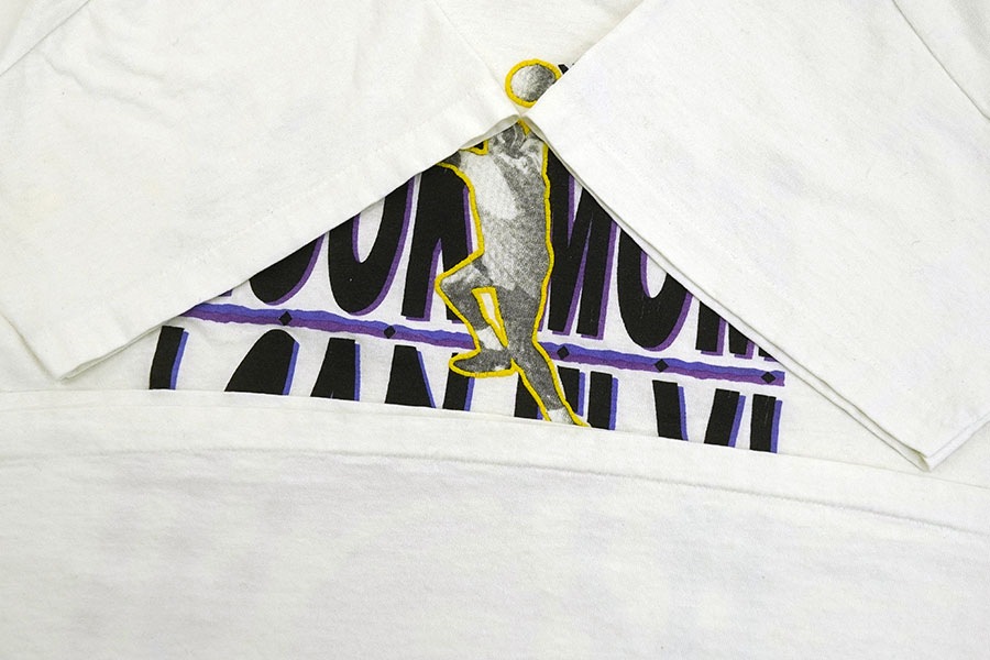 90'S NIKE SHE'S GOTTA HAVE IT ''LOOK MOMI CAN FLY!'' T SHIRT WHITE (SIZE.MEDIUM) MADE IN USA