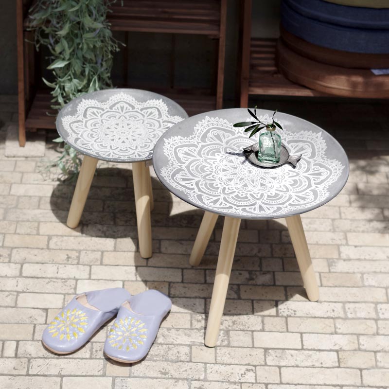 ハンドメイド 発泡スチロール で 作った グレー の テーブル インテリア 置物 アート 作品 発泡スチロール で 作った グレー の テーブル インテリア