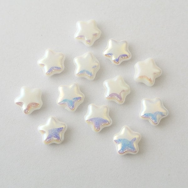 チェコビーズ スター8x8mm ホワイトAB【プレストビーズ変形/スター/8×8mm/アクセサリーパーツ/ハンドメイドパーツ】|プレストビーズ変形|チェコビーズ