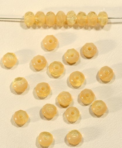 【アウトレット】チェコビーズ FP ドーナツ 3×5mm マーブルベージュオパール ファイアポリッシュ変形 アクセサリー ハンドメイド 手芸 パーツ ビーズ ガラス ガラスビーズ|ファイアポリッシュ変