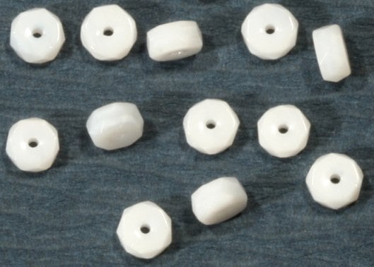 【アウトレット】チェコビーズ FP スペイサー3/ 6mm チョークホワイト ファイアポリッシュ変形 スペイサー アクセサリー ハンドメイド パーツ 手芸|ファイアポリッシュ変形|チェコビーズ