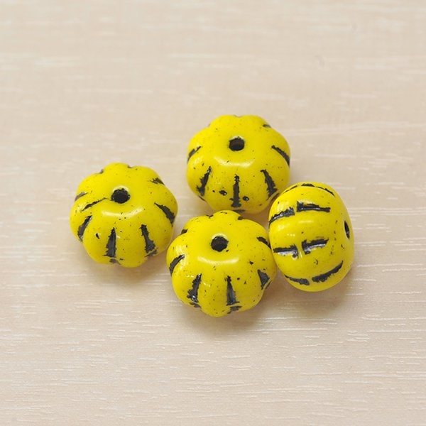 【アウトレット】チェコビーズ パンプキン8/11mm イエロー プレストビーズ ガラス ビーズ アクセサリー ハンドメイド パーツ 手芸|プレストビーズ変形|チェコビーズ