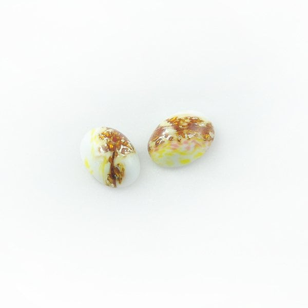 チェコビーズ ハンドメイドカボションオーバル14/10mm ホワイト【ハンドメイドカボション/オーバル/14×10mm/アクセサリーパーツ/ハンドメイドパーツ】|ハンドメイドカボション|チェコビーズ
