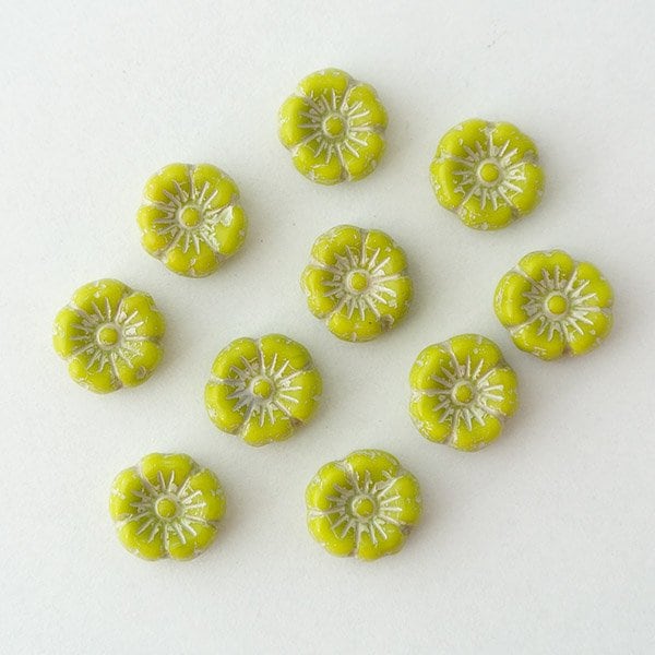 チェコビーズ プラムビーズ9ミリ ライムグリーン・シルバー【フラワー&リーフ/プラム/9mm/アクセサリーパーツ/ハンドメイドパーツ】|フラワー&リーフ|チェコビーズ