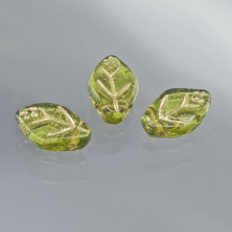 【再入荷】チェコビーズ リーフ12/7ミリ オリーブゴールド【フラワー&リーフ/リーフ/12×7mm/アクセサリーパーツ/ハンドメイドパーツ】|フラワー&リーフ|チェコビーズ